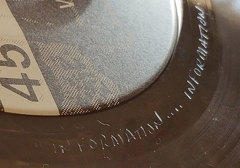 etching on vinyl record